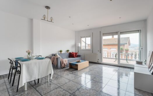 Amplia casa 5 habitaciones, 2 terrazas en alquiler