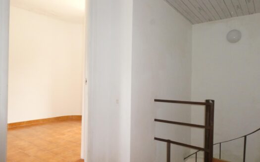 CASA A TRES VIENTOS EN VILANOVA