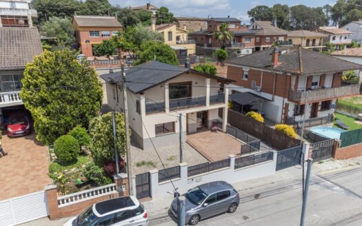 Estrena espacio, luz y comodidad en esta casa de obra nueva