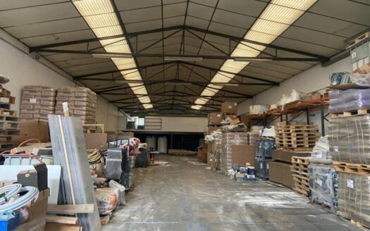 NAVE IND. EN VENTA DIÁFANA EN CANOVELLES