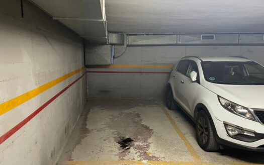 Parking en venta en Mollet del Vallès, Calle del Sol 54