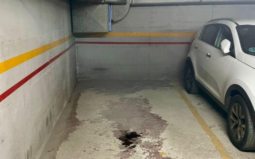 Parking en venta en Mollet del Vallès, Calle del Sol 54