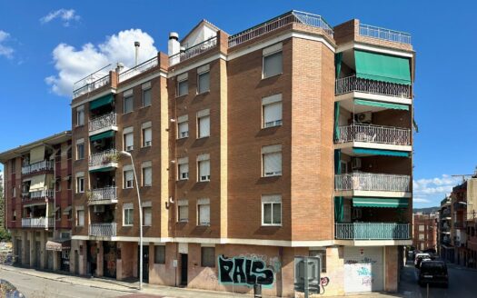 134 m² en Col·legis Nous: espacio, luz y buena ubicación