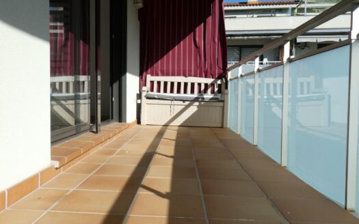 Increíble piso en la mejor zona de Montornés, con mucha luz y todo exterior, PISCINA Y JARDÍN COMUNITARIO, PK Y TRAST