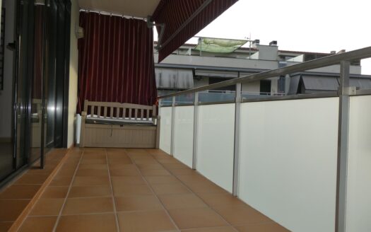 Increíble piso en la mejor zona de Montornés, con mucha luz y todo exterior, PISCINA Y JARDÍN COMUNITARIO, PK Y TRAST