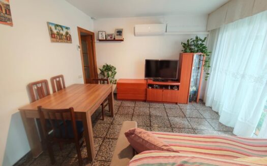 Piso con balcón y ascensor en pleno centro de Mollet