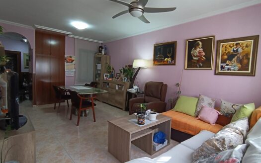 Planta baja de 2 habitaciones con balcón en venta en Mollet del Vallés