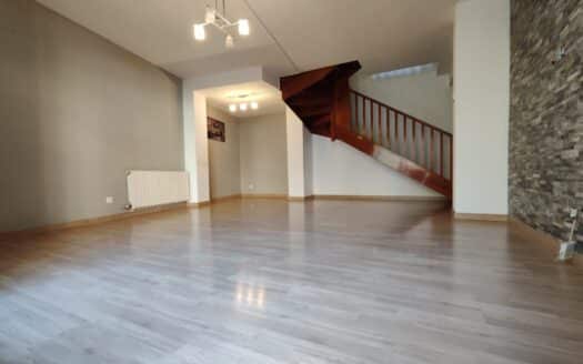 Dúplex totalmente exterior con 3 habitaciones y dos balcones en venta en Montmeló