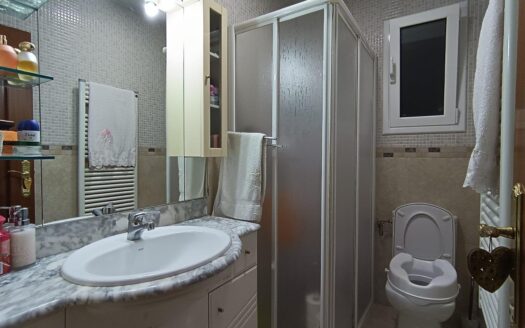 Planta baja de 2 habitaciones con balcón en venta en Mollet del Vallés