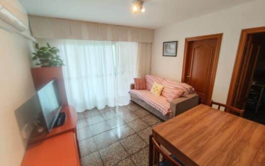 Piso con balcón y ascensor en pleno centro de Mollet