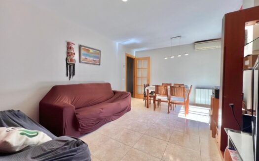 Piso en venta con Parking incluido junto a zona centro de Mollet