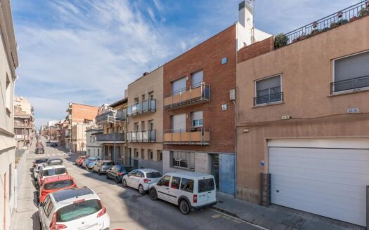 Piso de 98m² con 3 hab. en venta en Granollers, Font Verda