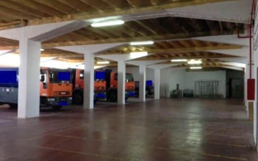 Nave industrial de 600m² en alquiler en Montmeló, Montmelo
