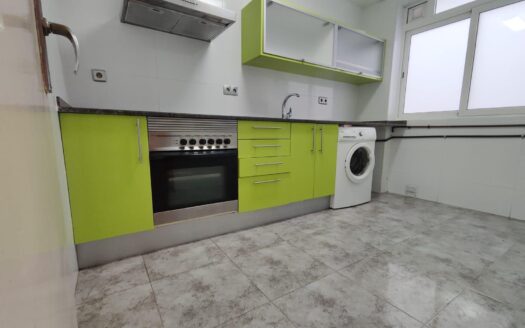 Piso de 79m² con 3 hab. en venta en Montmeló