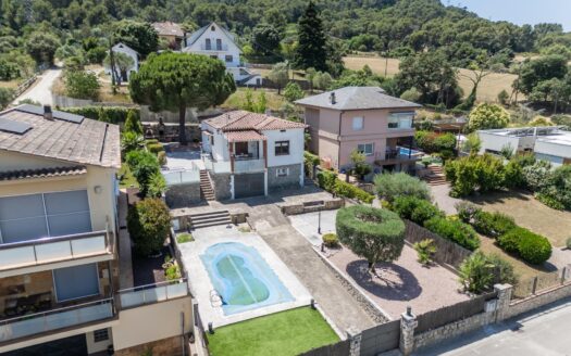 Casa de 178m² con 4 hab. en venta en Montornès del Vallès, Barrio del Castillo