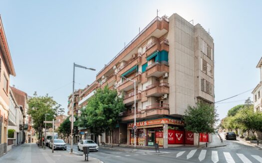 Piso de 75m² con 3 hab. en venta en Mollet del Vallès, Centre
